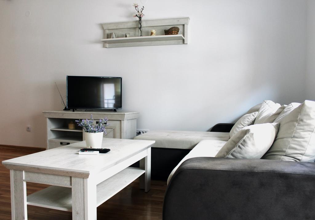 Apartment Leonis ベオグラード エクステリア 写真